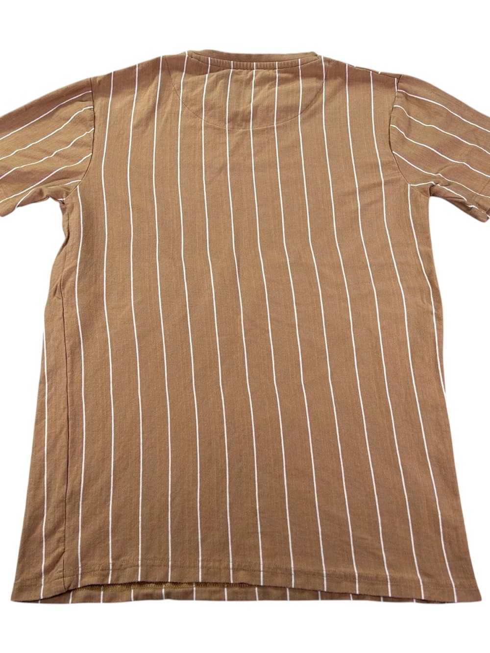 Denim & Flower Ricky Singh Pinstripe T-Shirt Men’s S Camel Tan Cotton Preppy - Picture 2 of 7